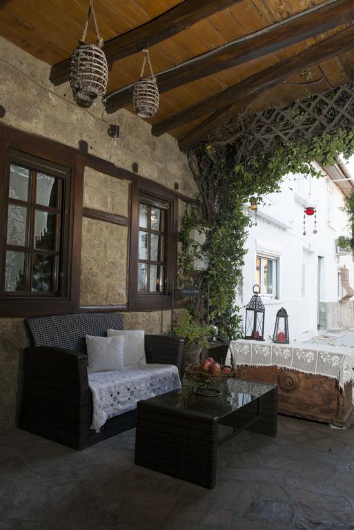 Varosi Guesthouse เอเดสซา ภายนอก รูปภาพ