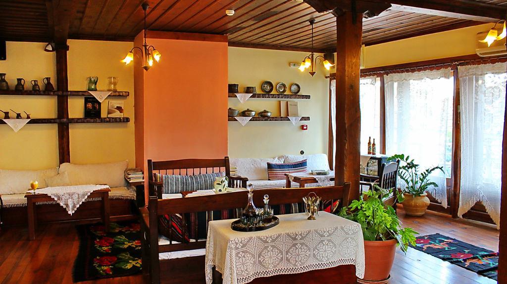 Varosi Guesthouse เอเดสซา ภายนอก รูปภาพ