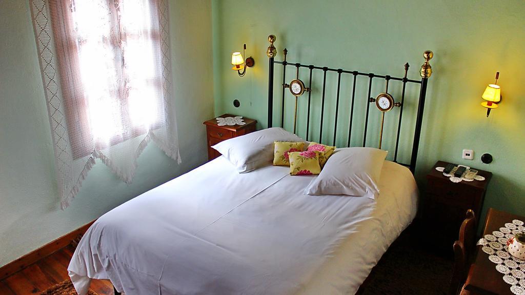 Varosi Guesthouse เอเดสซา ห้อง รูปภาพ