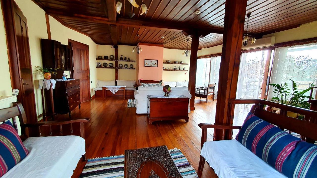 Varosi Guesthouse เอเดสซา ภายนอก รูปภาพ
